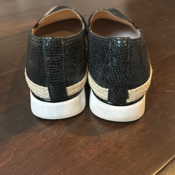 Donald Pliner black w/ rope detail slip-ons - Picture 2 of 5